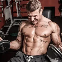 Flexii biceps din inclinat cu gantere - exercitiu dezvoltare biceps