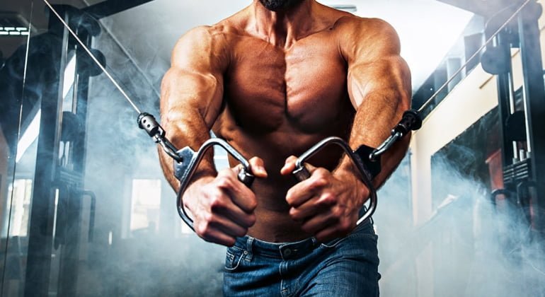 Fluturări la Cabluri pentru Piept varianta de Sus