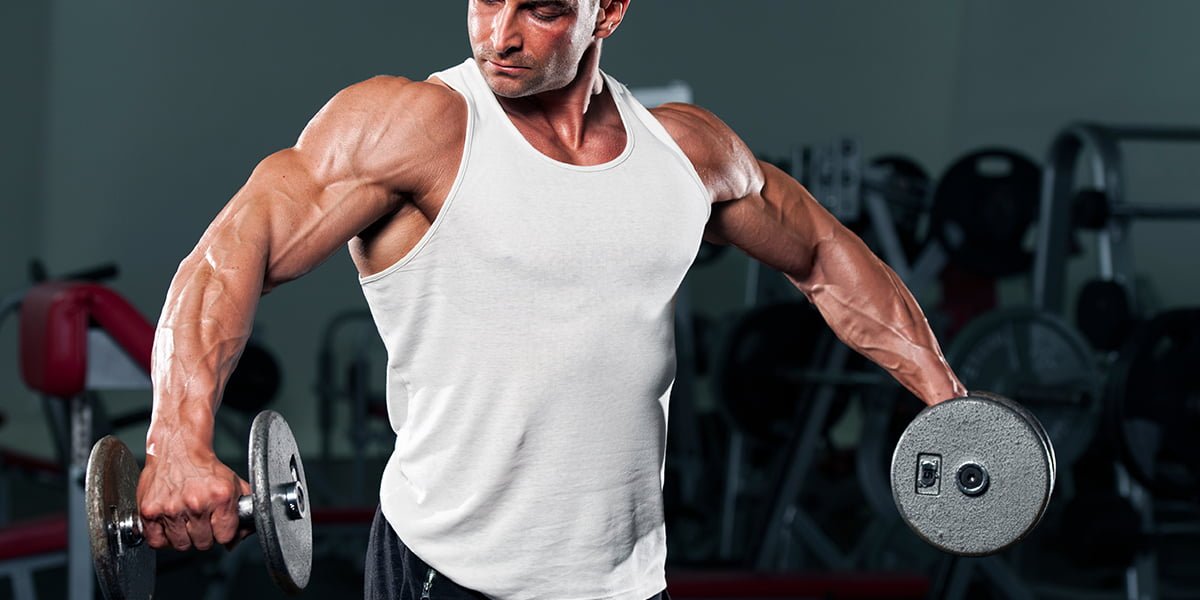 Fluturari laterale cu gantere pentru umeri mod de executare