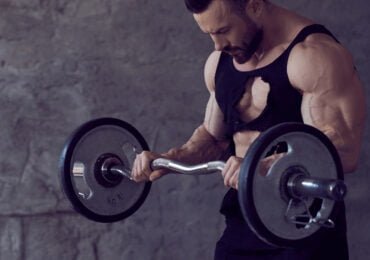 Flexii Inverse Biceps cu Bara Z mod de executare